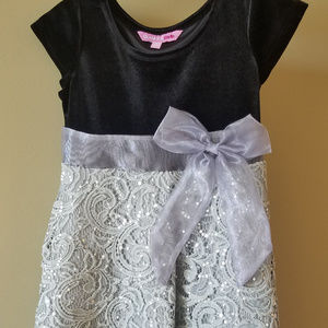 Glamour Girls Size 5 Party Dress Fully Lined Black